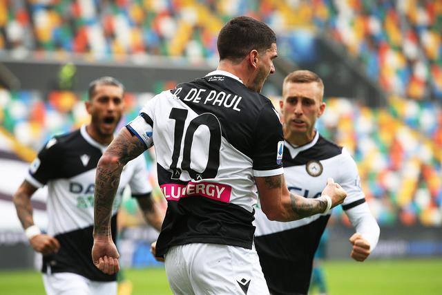 新疆5人上双险胜江苏 高诗岩43分山东胜深圳