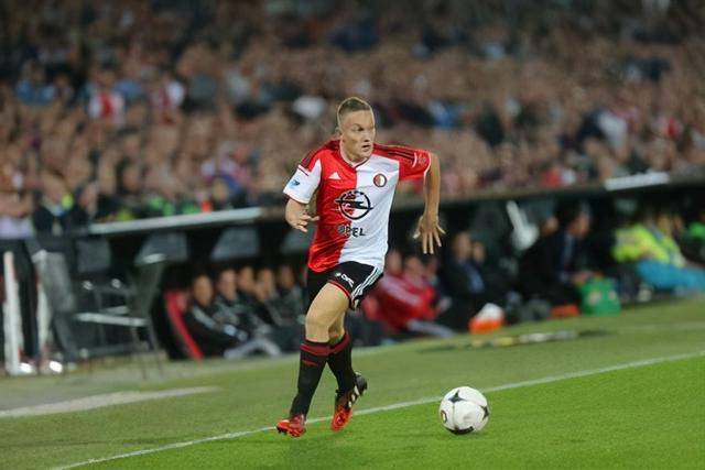 曼城官方送别沃克 你一直是曼城的重要一员